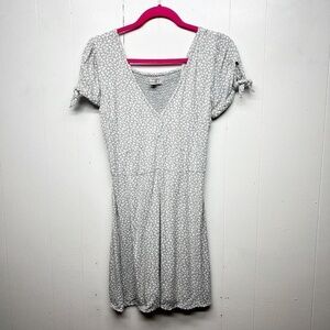 Abercrombie & Fitch V-Neck Short Sleeve Gray Mini Dress Women's Size Small